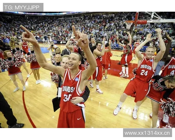 以斯蒂芬库里为核心重塑勇士战术体系打造全新冠军之路